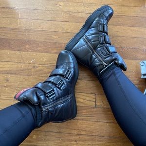 Prada size 8 sneakers